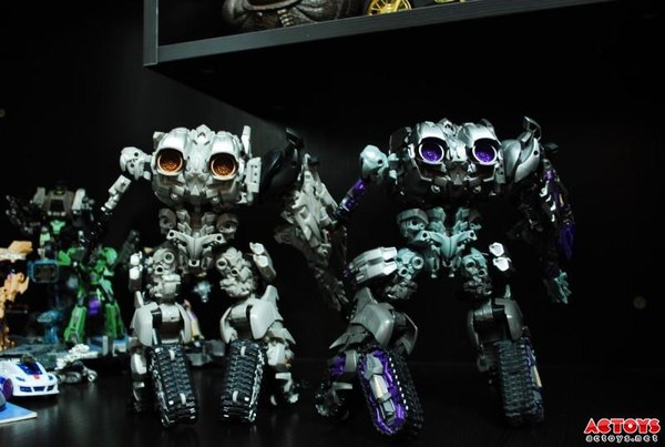 Transformers DOTM Megatron Dark Energon Edition Images  (8 of 13)